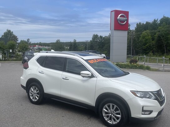 2018 Nissan Rogue 2018 White